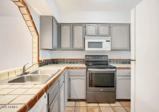 3rd image of 7494 E Earll Dr, Scottsdale, AZ 85251