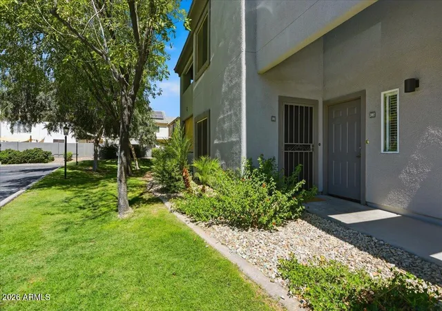 Homes for sale in Glendale, AZ | 7401 W Arrowhead Clubhouse Dr #2083, Glendale, AZ 85308 | MLS# 7049867