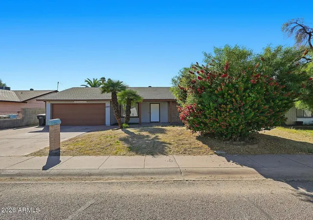 Photo 1 of Single family home for sale at 6437 W College Dr, Phoenix, AZ 85033 | MLS# 7049006 | Listing updated on 2026-08-11