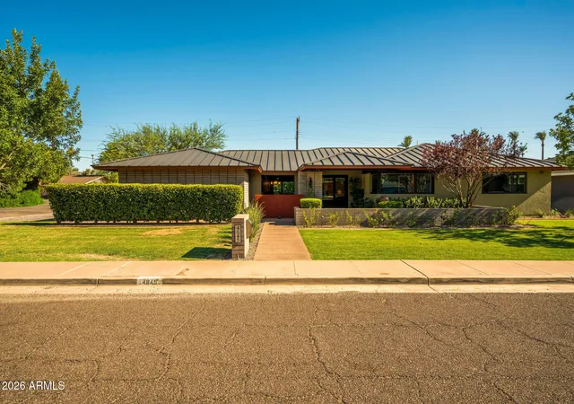 3rd image of 4645 E Mulberry Dr, Phoenix, AZ 85018 | MLS# 7049200