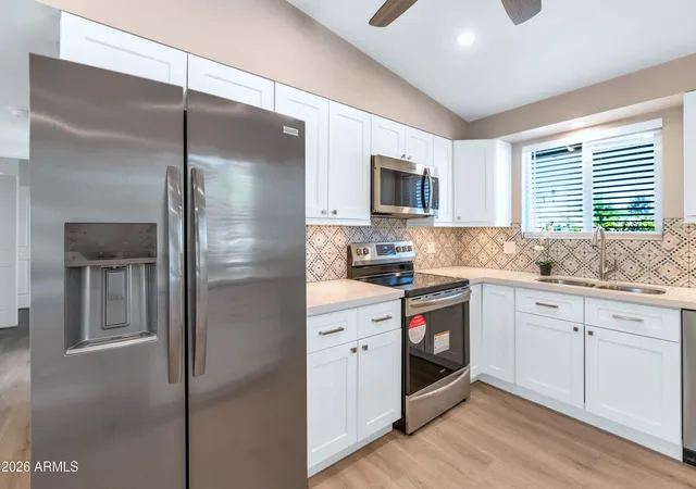 3rd image of 10433 W Oakmont Dr, Sun City, AZ 85351 | MLS# 7051651