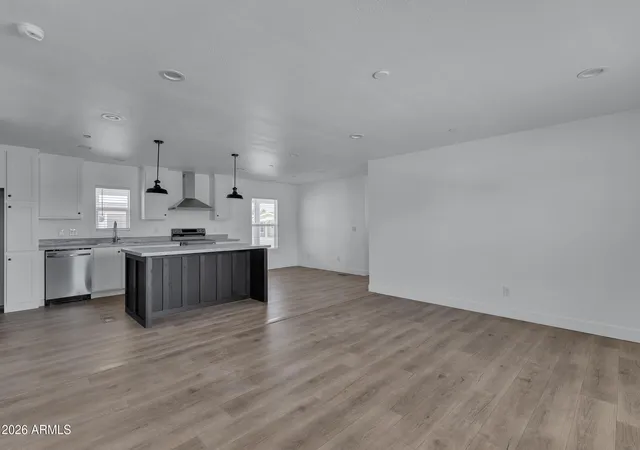 Photo 4 of Single family home for sale at 211 N Dodson Ave, Gila Bend, AZ 85337 | MLS# 7049041 | Listing updated on 2026-07-22