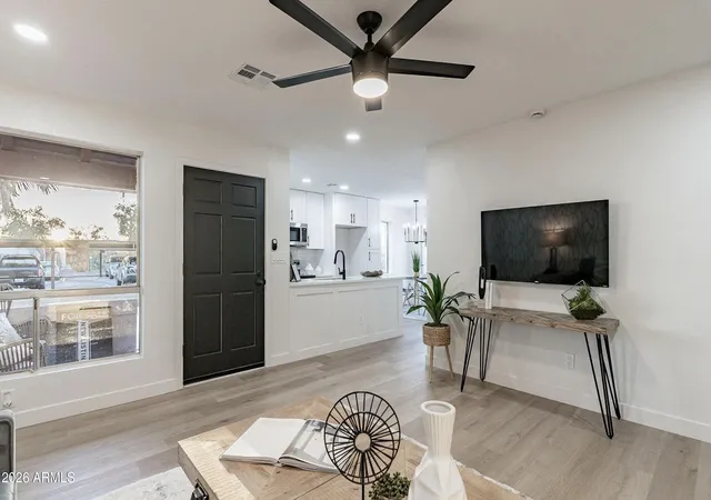 3rd image of 10807 W Northern Ave #133, Glendale, AZ 85307 | MLS# 7049128