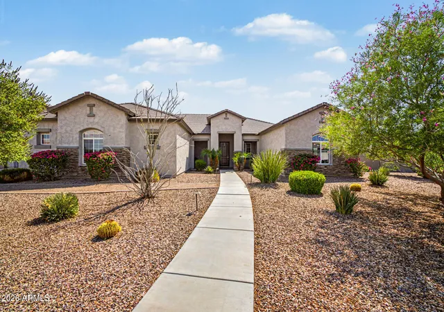 Photo 2 of Single family home for sale at 549 W Haxtun St, San Tan Valley, AZ 85143 | MLS# 7052949 | Listing updated on 2026-10-09