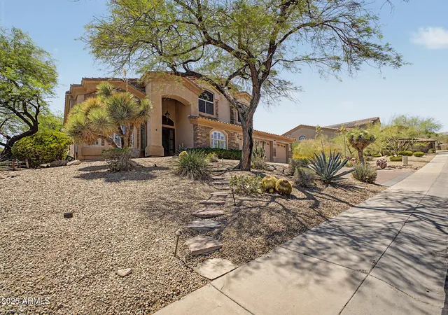 Photo 3 of Single family home for sale at 14826 N 18th Place, Phoenix, AZ 85022 | MLS# 7049283 | Listing updated on 2026-09-20