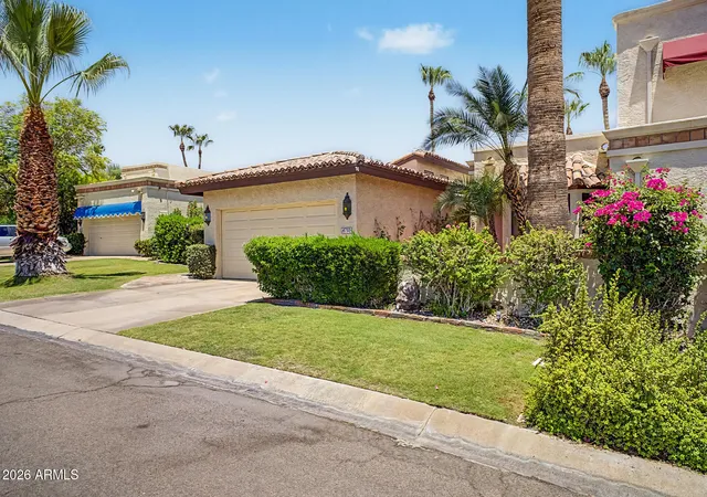 Photo 3 of Townhouse for sale at 4718 E Monte Way, Phoenix, AZ 85044 | MLS# 7061534 | Listing updated on 2026-09-01