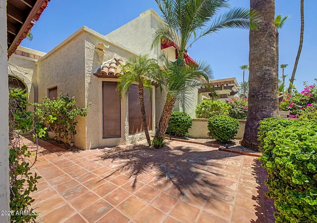 Photo 3 of Townhouse for sale at 4718 E Monte Way, Phoenix, AZ 85044 | MLS# 7061534 | Listing updated on 2026-09-01