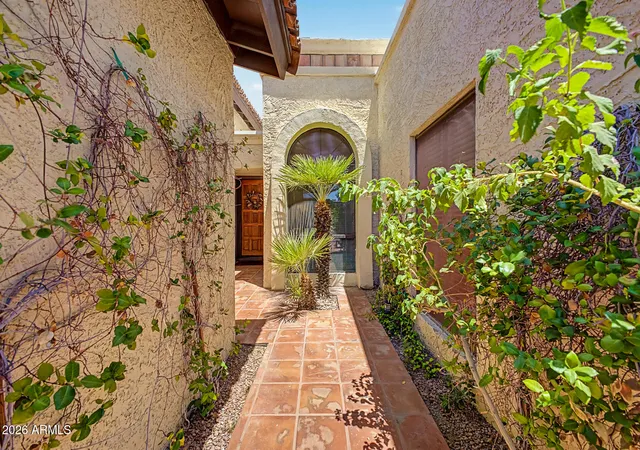 Photo 4 of Townhouse for sale at 4718 E Monte Way, Phoenix, AZ 85044 | MLS# 7061534 | Listing updated on 2026-09-01