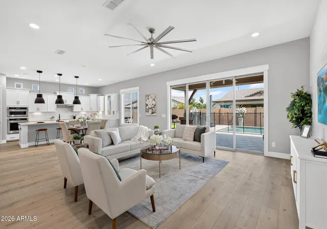 2nd image of 992 E Parkview Dr, Gilbert, AZ 85295 | MLS# 7054949