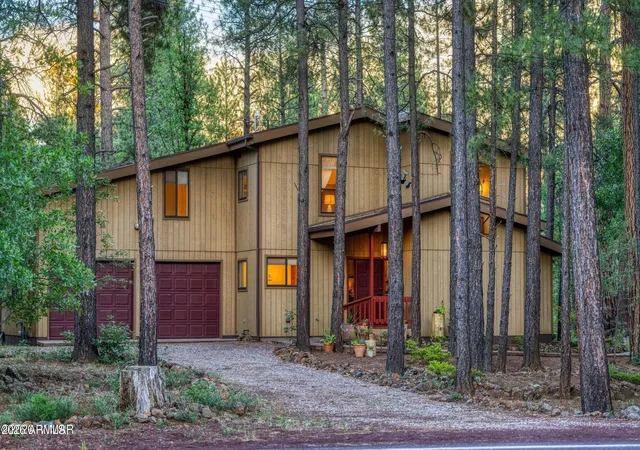 Homes for sale in Pinetop, AZ | 8727 Country Club Dr, Pinetop, AZ 85935 | MLS# 7049227