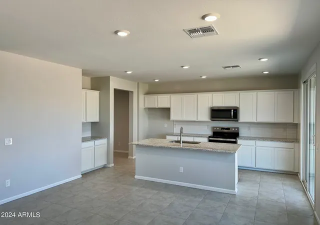Photo 1 of Single family home for sale at 17959 W Creedance Blvd, Surprise, AZ 85387 | MLS# 7055557 | Listing updated on 2026-09-23