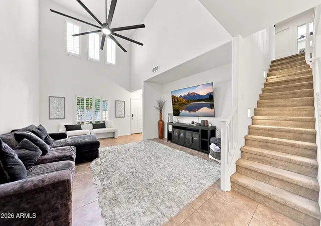 Photo 4 of Sale Pending at 5216 N 16th Lane, Phoenix, AZ 85015 | MLS# 7051703 | Listing updated on 2026-09-15