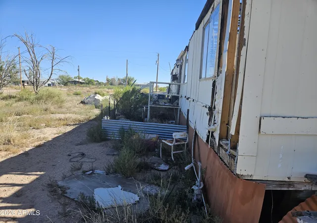 Photo 3 of Manufactured home for sale at 6975 N Pueblo Pl, Mc Neal, AZ 85617 | MLS# 7056415 | Listing updated on 2026-08-11