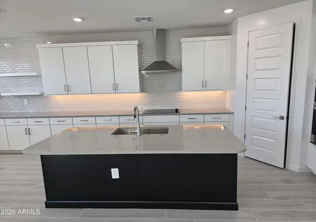 Homes for sale in Phoenix, AZ | 9726 S 11Th Pl S, Phoenix, AZ 85042 | MLS# 7049319