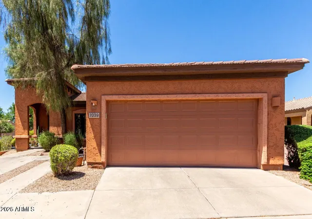 4th image of 7039 S Golfside Ln, Phoenix, AZ 85042 | MLS# 7051246
