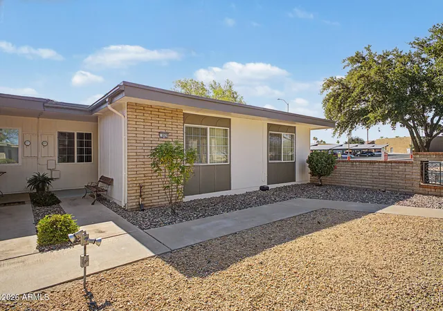 2nd image of 9929 W Hutton Dr, Sun City, AZ 85351 | MLS# 7049345