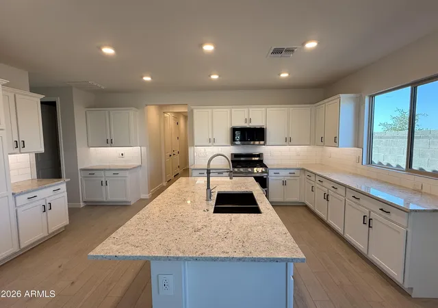 5th image of 8208 N 173Rd Ln, Waddell, AZ 85355 | MLS# 7051817
