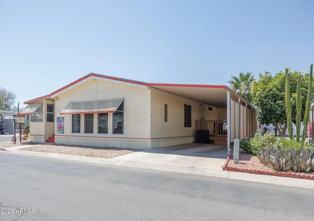 Photo 3 of Manufactured home for sale at 450 W Sunwest Dr #233, Casa Grande, AZ 85122 | MLS# 7051348 | Listing updated on 2026-09-19
