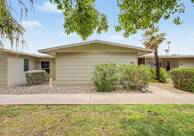 Photo 4 of House for sale at 17062 N 106th Avenue, Sun City, AZ 85373 | MLS# 7050058 | Listing updated on 2026-09-20