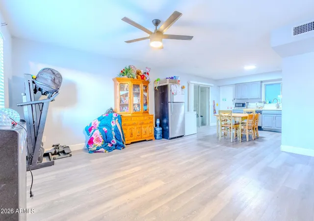 Photo 3 of Single family home for sale at 7139 W Wilshire Dr, Phoenix, AZ 85035 | MLS# 7050699 | Listing updated on 2026-09-01