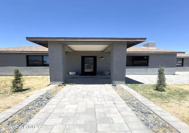 Photo 3 of Single family home for sale at 2502 E Edgemont Ave, Phoenix, AZ 85008 | MLS# 7049463 | Listing updated on 2026-09-11