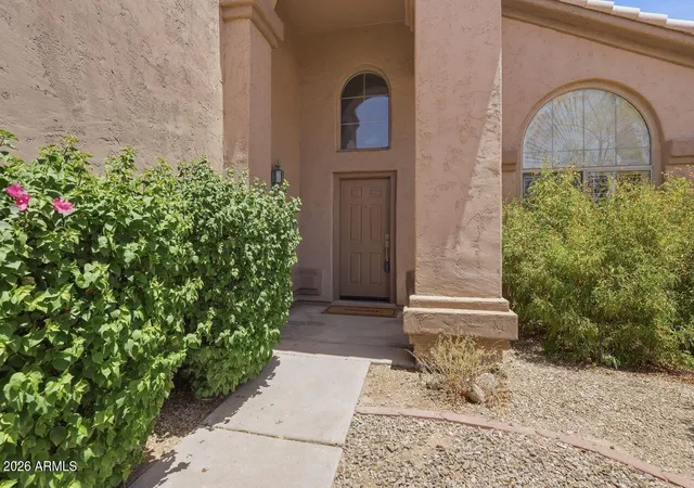 Photo 4 of Sale Pending at 4626 E Summerhaven Dr, Phoenix, AZ 85044 | MLS# 7051105 | Listing updated on 2026-10-07