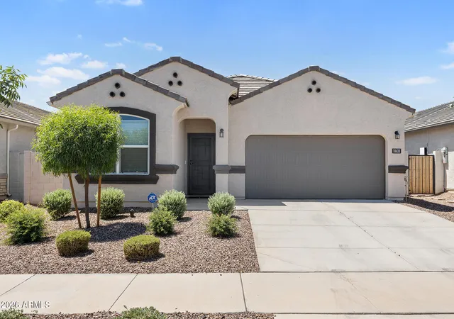 Homes for sale in Wittmann, AZ | 18633 W Desert Hollow Dr, Wittmann, AZ 85361 | MLS# 7051834
