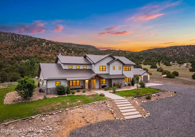 1st image of 1019 S Juniper St, Eagar, AZ 85925 | MLS# 7064532