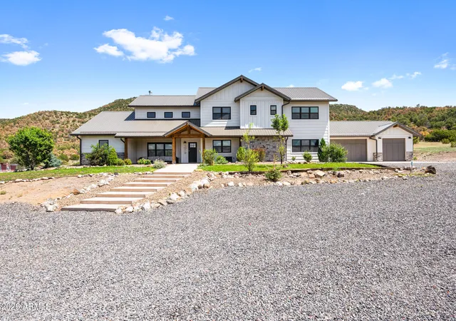 3rd image of 1019 S Juniper St, Eagar, AZ 85925 | MLS# 7064532