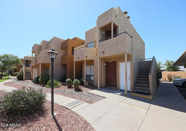 Homes for sale in Glendale, AZ | 11640 N 51st Ave #212, Glendale, AZ 85304 | MLS# 7049541
