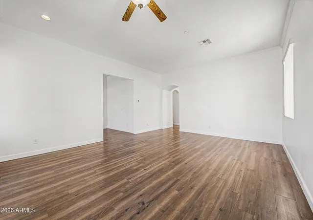 5th image of 42122 N 46Th Dr, Phoenix, AZ 85086 | MLS# 7051861