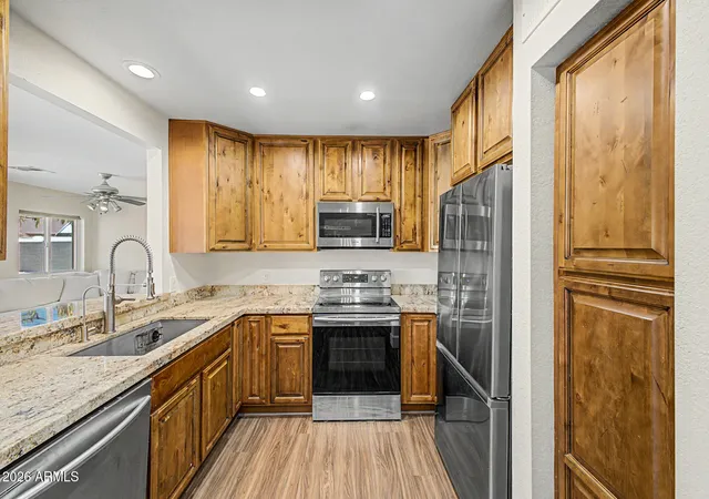 Photo 3 of Single family home for sale at 19420 N 8th Street, Phoenix, AZ 85024 | MLS# 7049800 | Listing updated on 2026-09-20