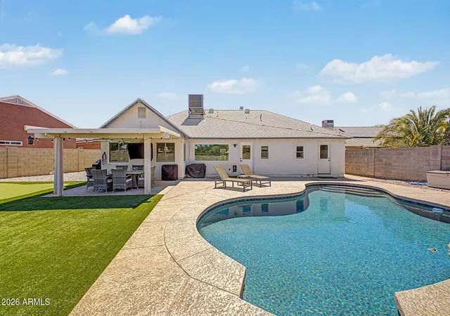 Photo 3 of Single family home for sale at 19420 N 8th Street, Phoenix, AZ 85024 | MLS# 7049800 | Listing updated on 2026-09-20