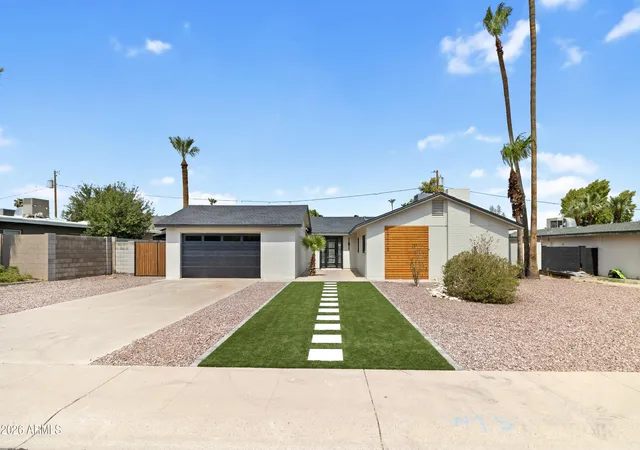 1st image of 10010 N 29th St, Phoenix, AZ 85028 | MLS# 7049792