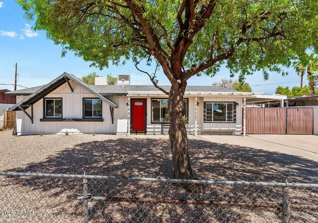 1st image of 2240 W Paradise Dr, Phoenix, AZ 85029 | MLS# 7052893
