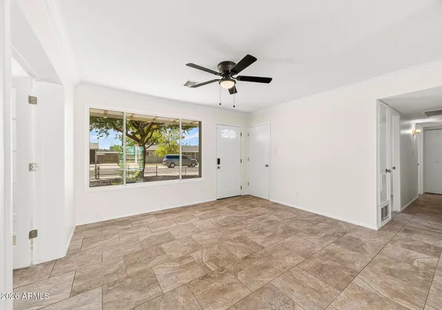 5th image of 2240 W Paradise Dr, Phoenix, AZ 85029 | MLS# 7052893