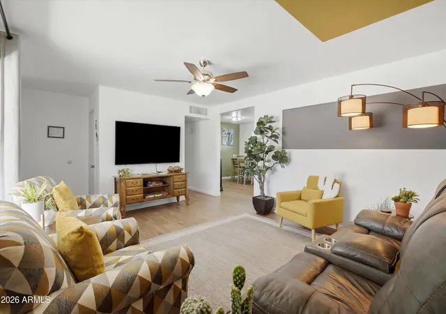 Photo 3 of Single family home for sale at 5620 N 20th Drive, Phoenix, AZ 85015 | MLS# 7052631 | Listing updated on 2026-09-18