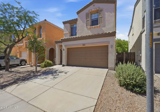 Photo 3 of Sale Pending at 1664 W Satinwood Dr, Phoenix, AZ 85045 | MLS# 7051899 | Listing updated on 2026-09-04