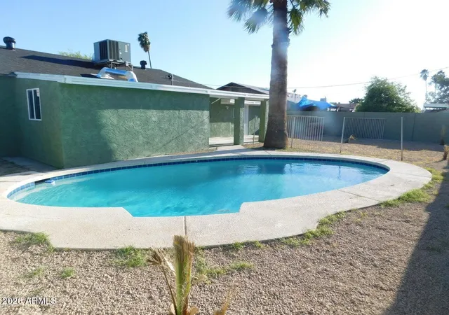 Photo 2 of Single family home for sale at 5612 W Wilshire Dr, Phoenix, AZ 85035 | MLS# 7050286 | Listing updated on 2026-08-22