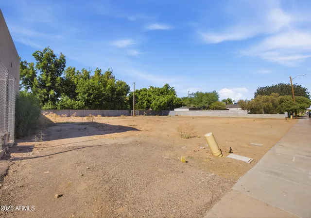 Photo 4 of Land for sale at 375 E Alvarado Rd, Phoenix, AZ 85004 | MLS# 7049982 | Listing updated on 2026-09-13