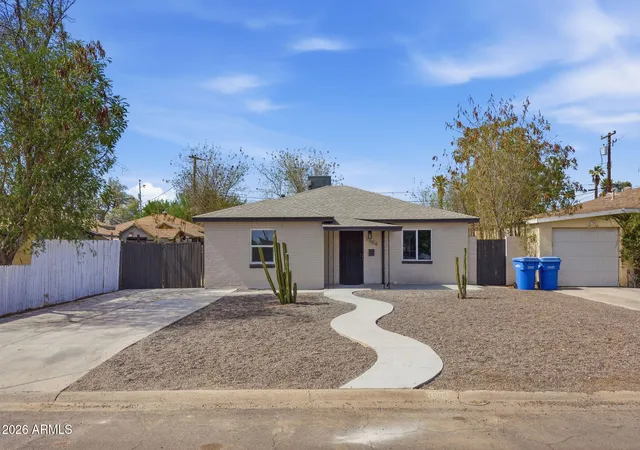 Photo 1 of Single family home for sale at 1006 E Weldon Ave, Phoenix, AZ 85014 | MLS# 7055982 | Listing updated on 2026-09-08