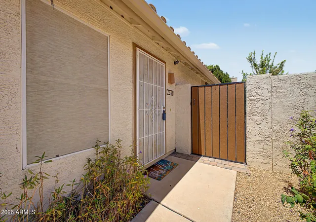 Photo 3 of Single family home for sale at 7518 W Kerry Ln, Glendale, AZ 85308 | MLS# 7050173 | Listing updated on 2026-09-08