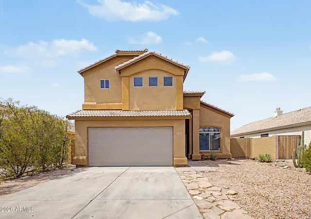 Photo 2 of Single family home for sale at 8002 W Preston Ln, Phoenix, AZ 85043 | MLS# 7050076 | Listing updated on 2026-08-27