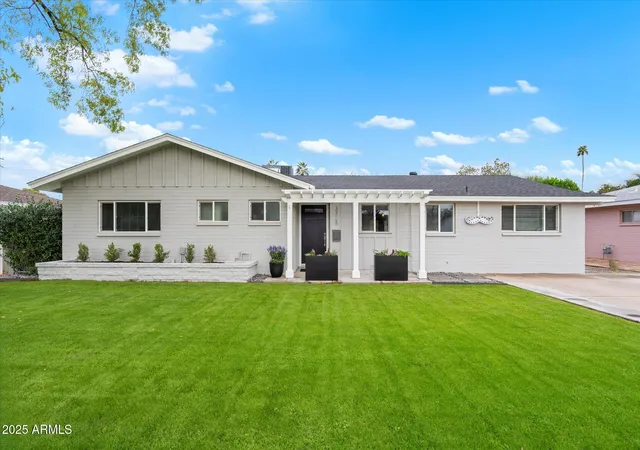 1st image of 3328 E Turney Ave, Phoenix, AZ 85018 | MLS# 7050082