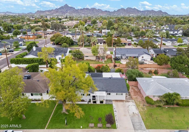 2nd image of 3328 E Turney Ave, Phoenix, AZ 85018 | MLS# 7050082