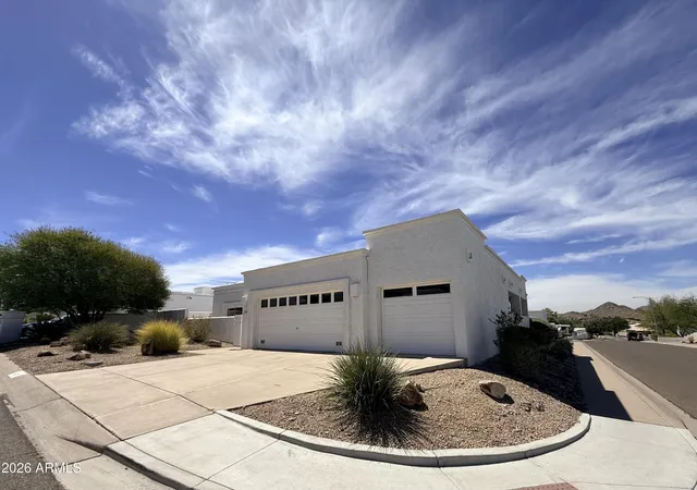 Photo 3 of Single family home for sale at 1301 E Rowlands Ln, Phoenix, AZ 85022 | MLS# 7052986 | Listing updated on 2026-09-02