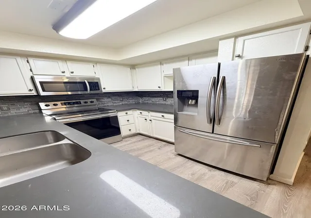Photo 4 of Townhouse for sale at 19820 N 13th Avenue #273, Phoenix, AZ 85027 | MLS# 7050113 | Listing updated on 2026-09-11