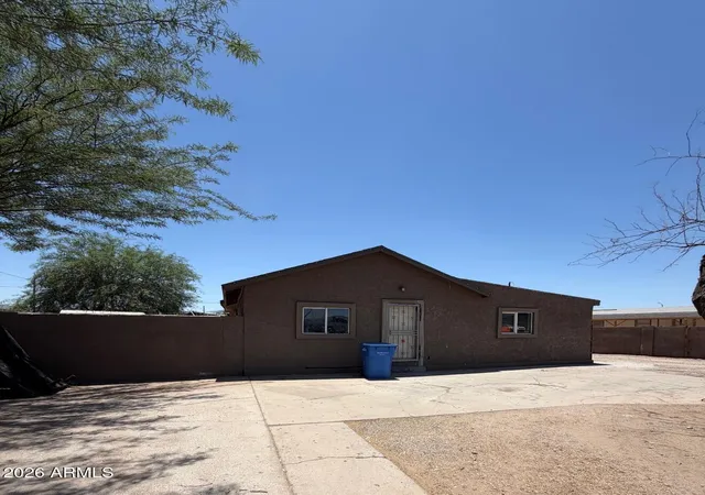Photo 2 of Single family home for sale at 1709 E Encinas Ln, Phoenix, AZ 85040 | MLS# 7050123 | Listing updated on 2026-09-13