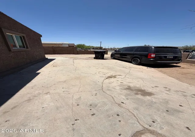 Photo 3 of Single family home for sale at 1709 E Encinas Ln, Phoenix, AZ 85040 | MLS# 7050123 | Listing updated on 2026-09-13