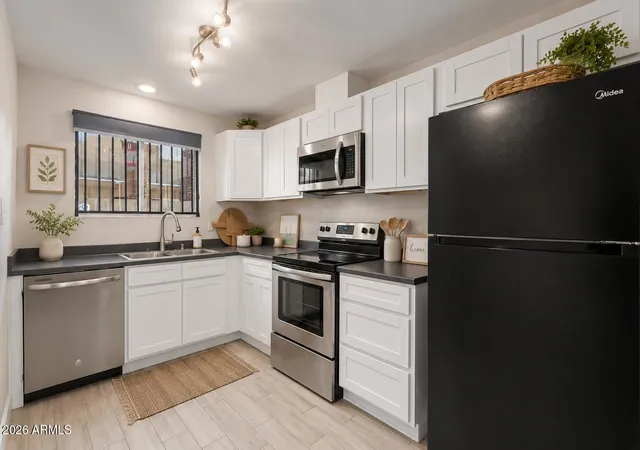 Photo 1 of Townhouse for sale at 1533 W Missouri Ave #6, Phoenix, AZ 85015 | MLS# 7054700 | Listing updated on 2026-09-10